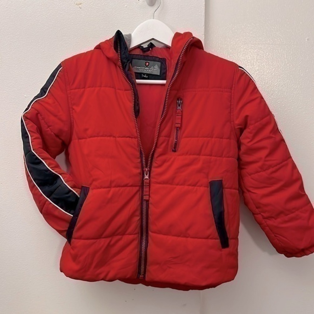 Big Kids Red Puff Hoodie jacket coat Size 7 with hidden pocket 1007